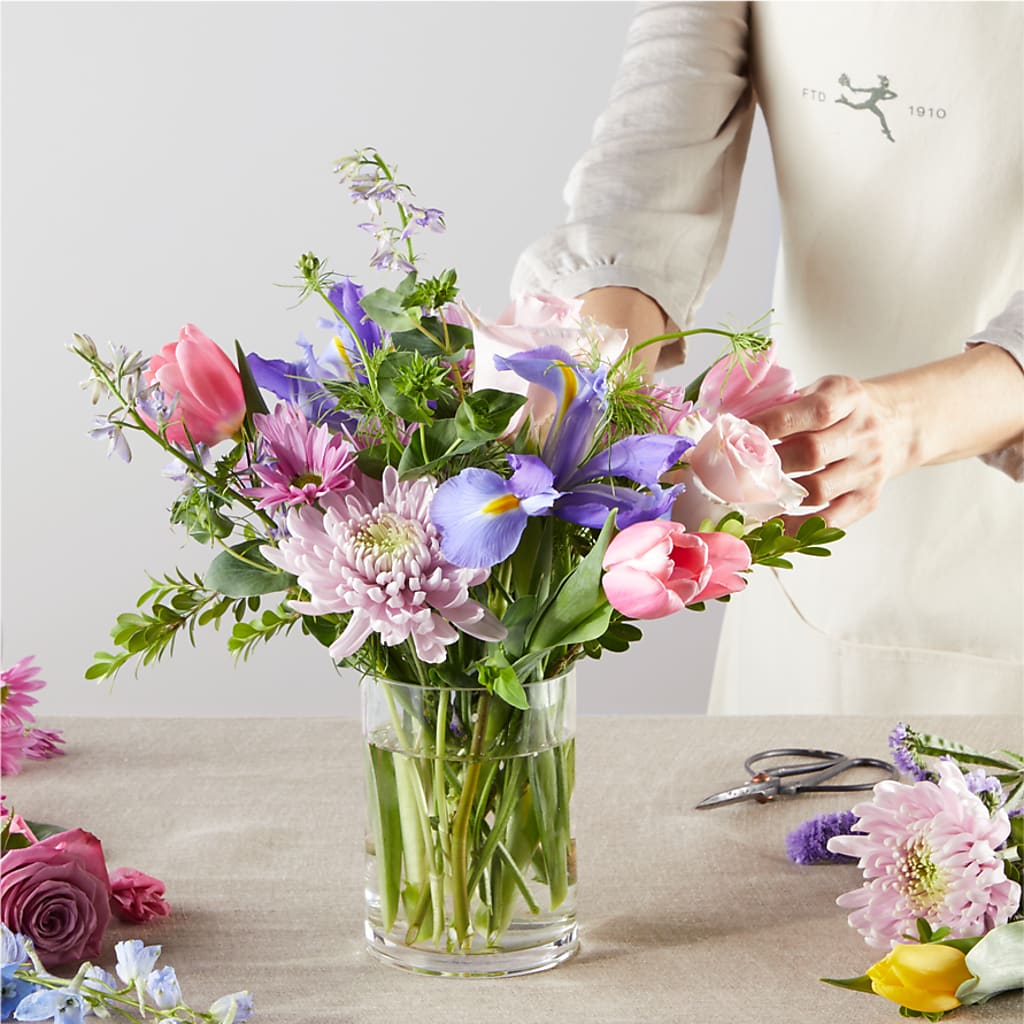 Pastel Tradition - A Florist Original –  Flowers By Dillenbecks, Johnson City NY